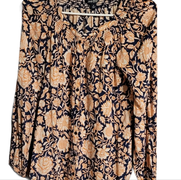 Lucky Brand Tops - Lucky Brand Floral Button Down Top. Like New Size S